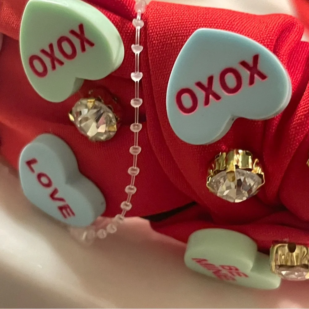 ☀️SALE☀️NWT Valentine’s Day Rhinestones Candy Hearts Top Knot Headband. Red.♥️ - Picture 6 of 7